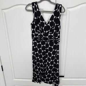 Jessica Howard Black and White Polka Dot V-Neck Midi Dress